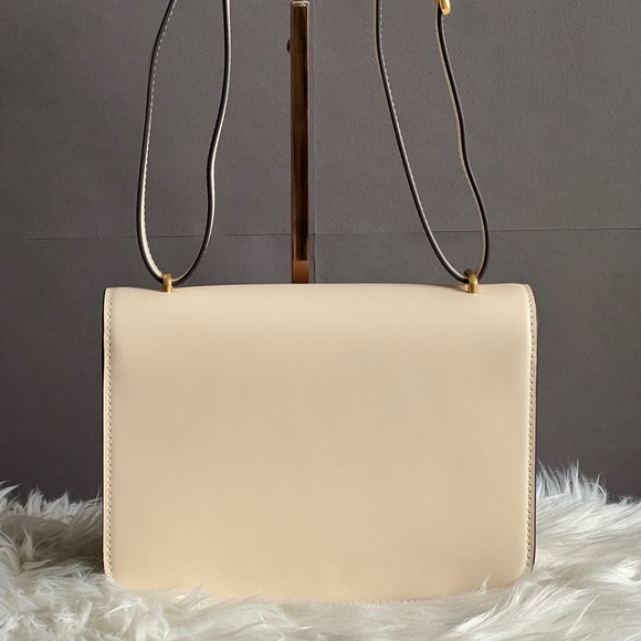 83009 - Tory Burch Eleanor Convertible Shoulder Bag - Picture 7 of 16